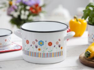 Garnki emaliowane Silesia Rybnik Crazy Daisy białe zestaw garnków 300x225 - Garnki emaliowane Silesia Rybnik Crazy Daisy białe, zestaw garnków