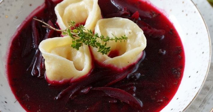 Przepis na tradycyjny barszcz świąteczny z uszkami Silesia